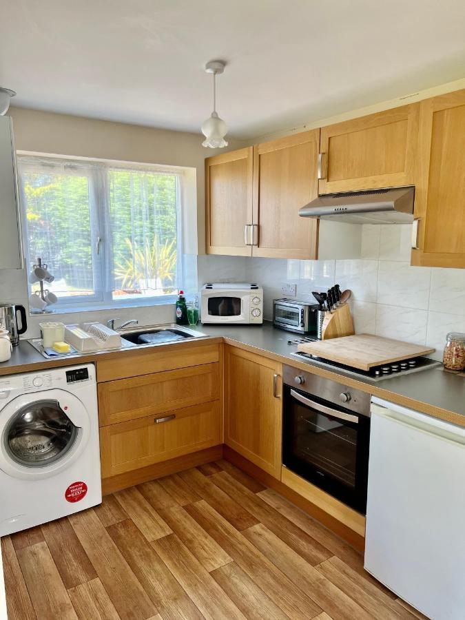 New Forest Hideaway- Self Catering Accommodation Newbridge  Экстерьер фото